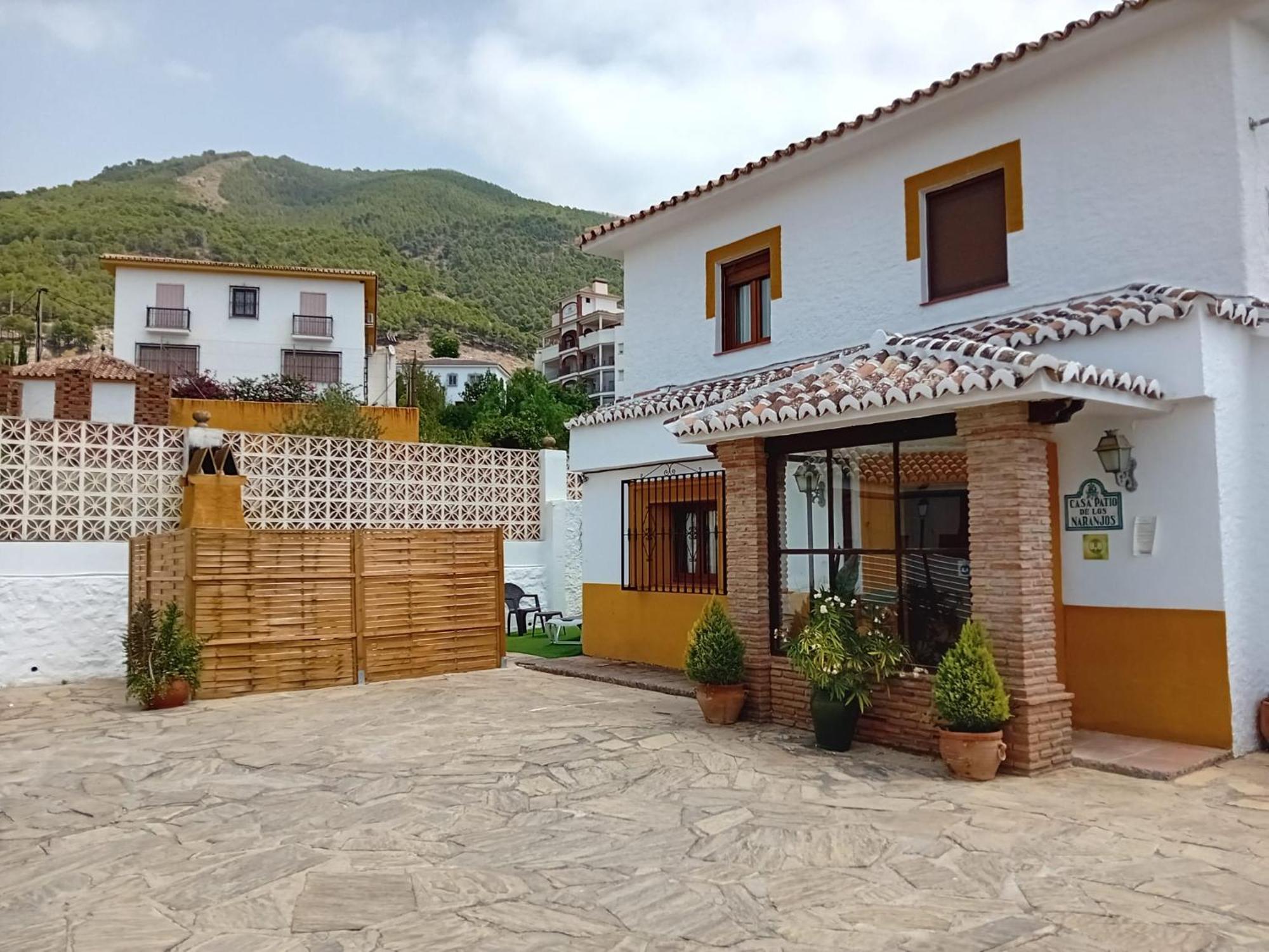 Casa Patio De Los Naranjos Piscina Privada Alcaucin Ngoại thất bức ảnh